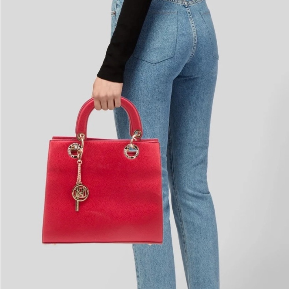 Badgley Mischka Elegant Red Handbag! Beautifully Accentuated with Gold Tones.